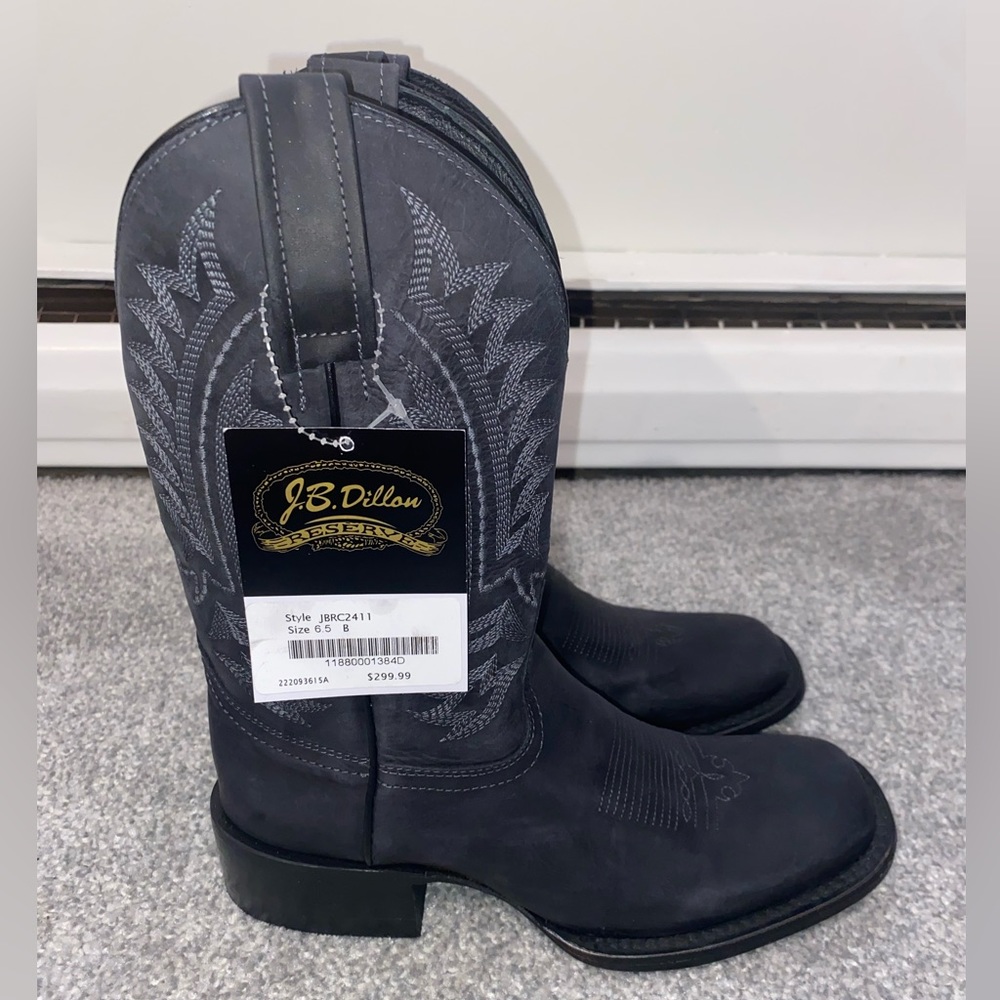 Women’s J.B Dillon Cowgirl Boots 6.5! Never been worn.